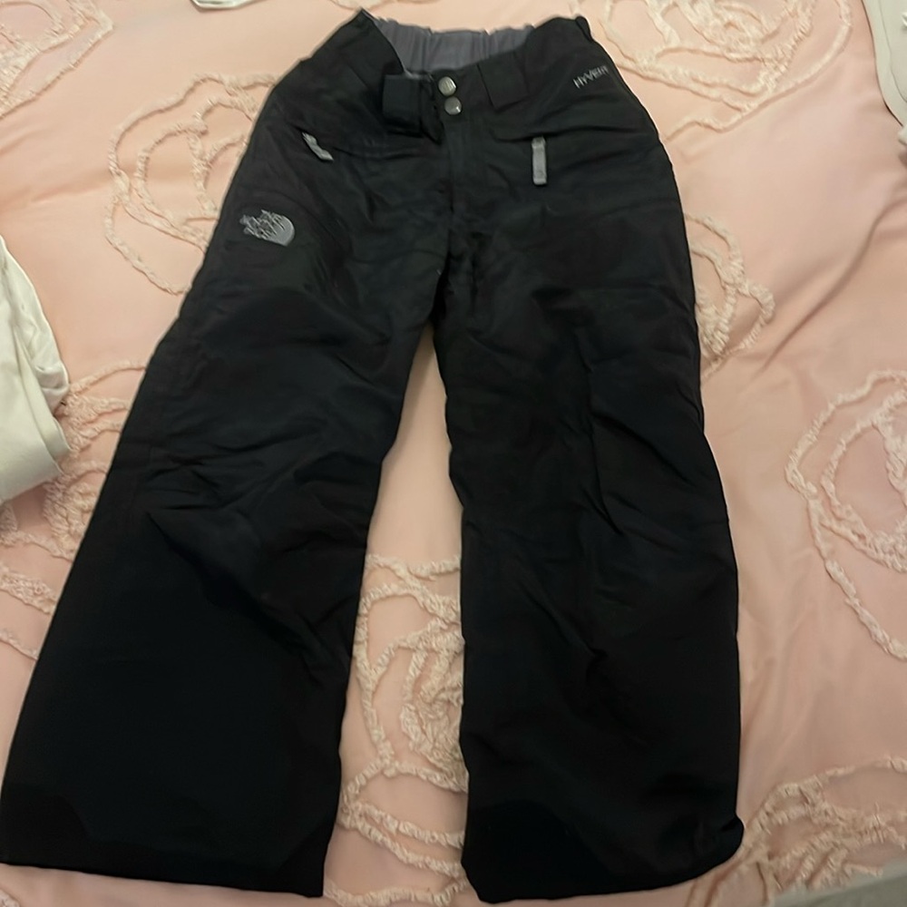 The north face boys ski pants. Size small 7/8